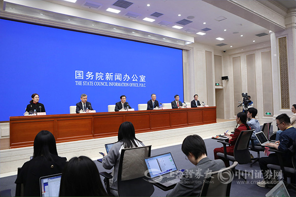 3月以来逾30家上市公司重要股东承诺不减持或延长限售股锁定期