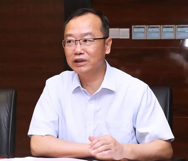 破产重整化解退市风险 多家公司申请“摘星脱帽”