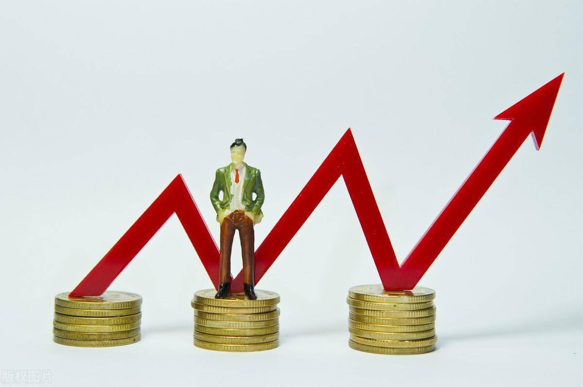 A股三大指数收涨 机构建议保持多头思维