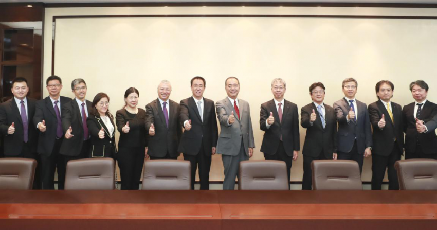 从零跨越3万亿 胜负手在哪里？