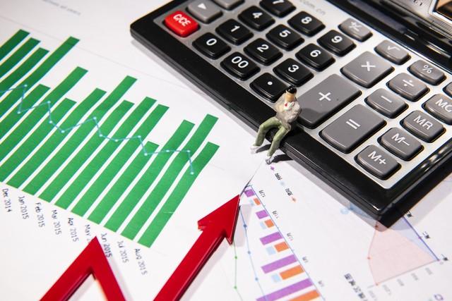 A股放量反弹 市场积极因素逐渐积累