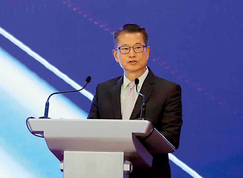 专家建议稳慎扎实推进人民币国际化