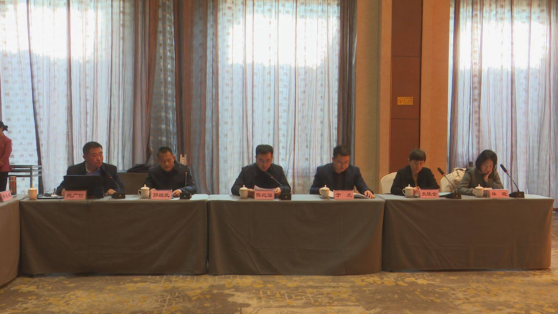 从“走出去”到“走进去”再到“走上去” 上市公司出海模式不断升级