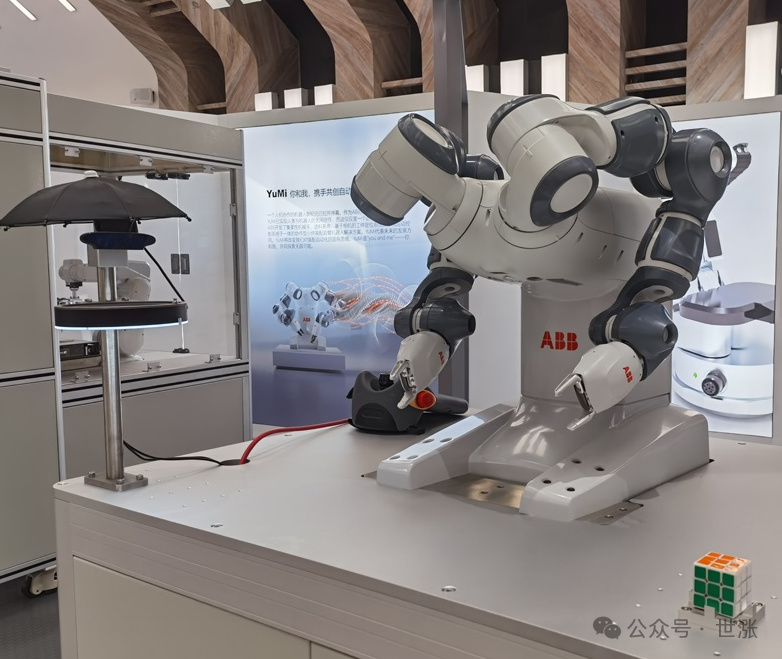 人形机器人产业受青睐 多家上市公司更新研发“进度条”