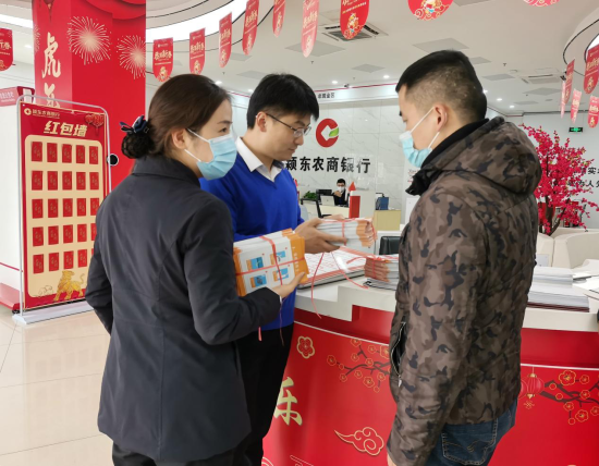 行动方案陆续出台 银行多举措助燃消费